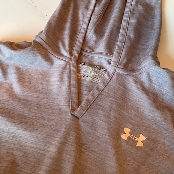 2/$30❤️ UNDER ARMOUR - Loose Heatgear Hooded Pullover Athletic Top - Picture 5 of 6
